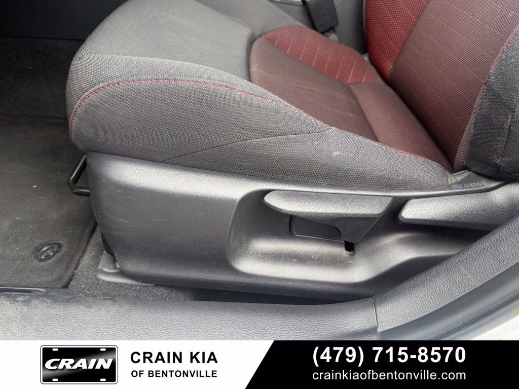 Used 2023 Toyota Corolla SE FWD image 11