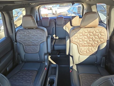 New 2026 Nissan Armada Platinum image 37