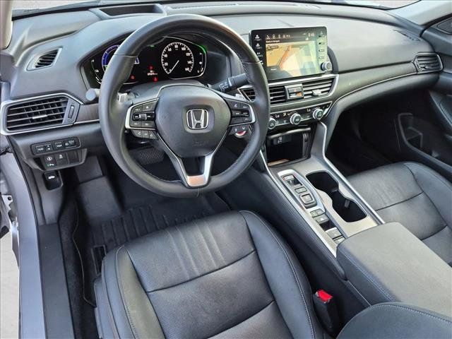 Used 2019 Honda Accord Touring image 10
