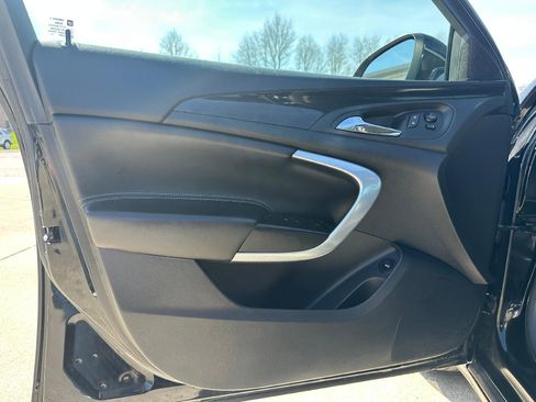 Used 2015 Buick Regal Premium w/ Experience Buick Package image 12