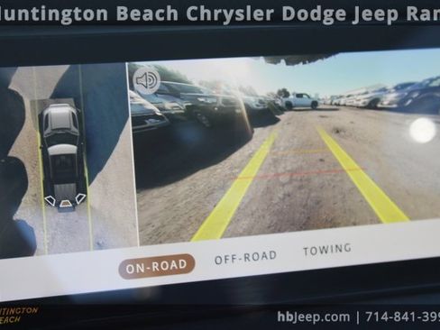 Used 2023 Land Rover Defender 110 SE image 33