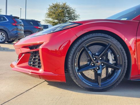 Used 2025 Chevrolet Corvette E-Ray AWD/4WD image 8