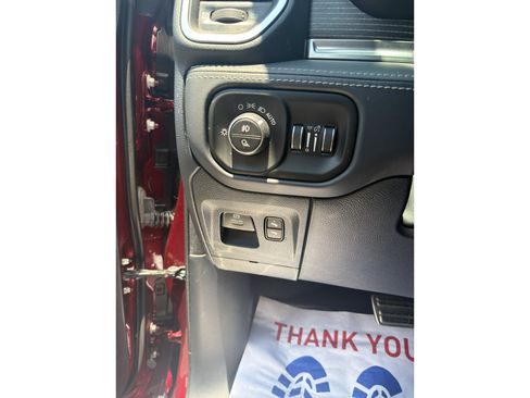 Used 2022 RAM 1500 Limited AWD/4WD image 16