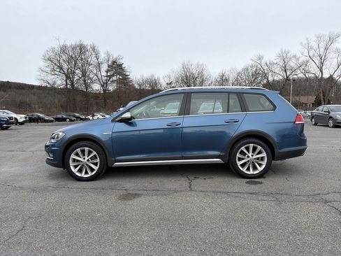 Used 2019 Volkswagen Golf Alltrack SE image 8