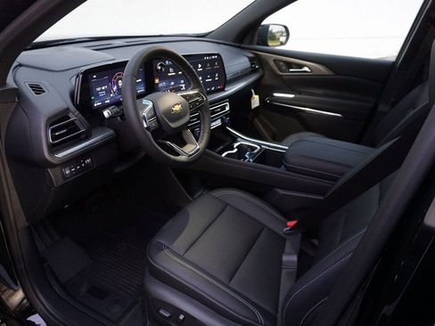 New 2026 Chevrolet Traverse LT w/ Driver Confidence Package image 9