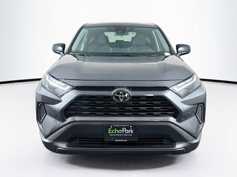 Used 2025 Toyota RAV4 LE AWD/4WD image 2