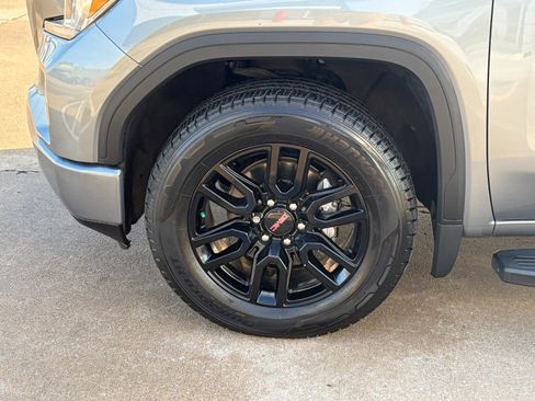 Used 2020 GMC Sierra 1500 Elevation w/ Elevation Value Package image 4