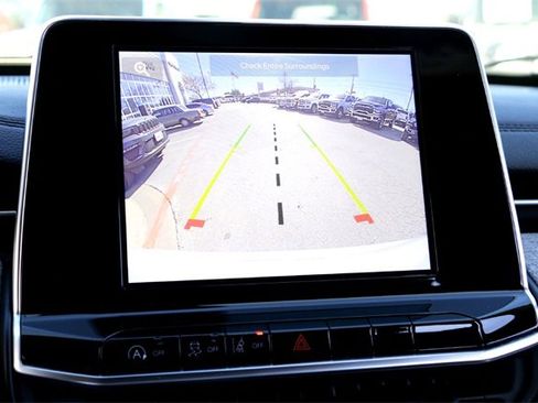 Used 2025 Jeep Compass Latitude image 15