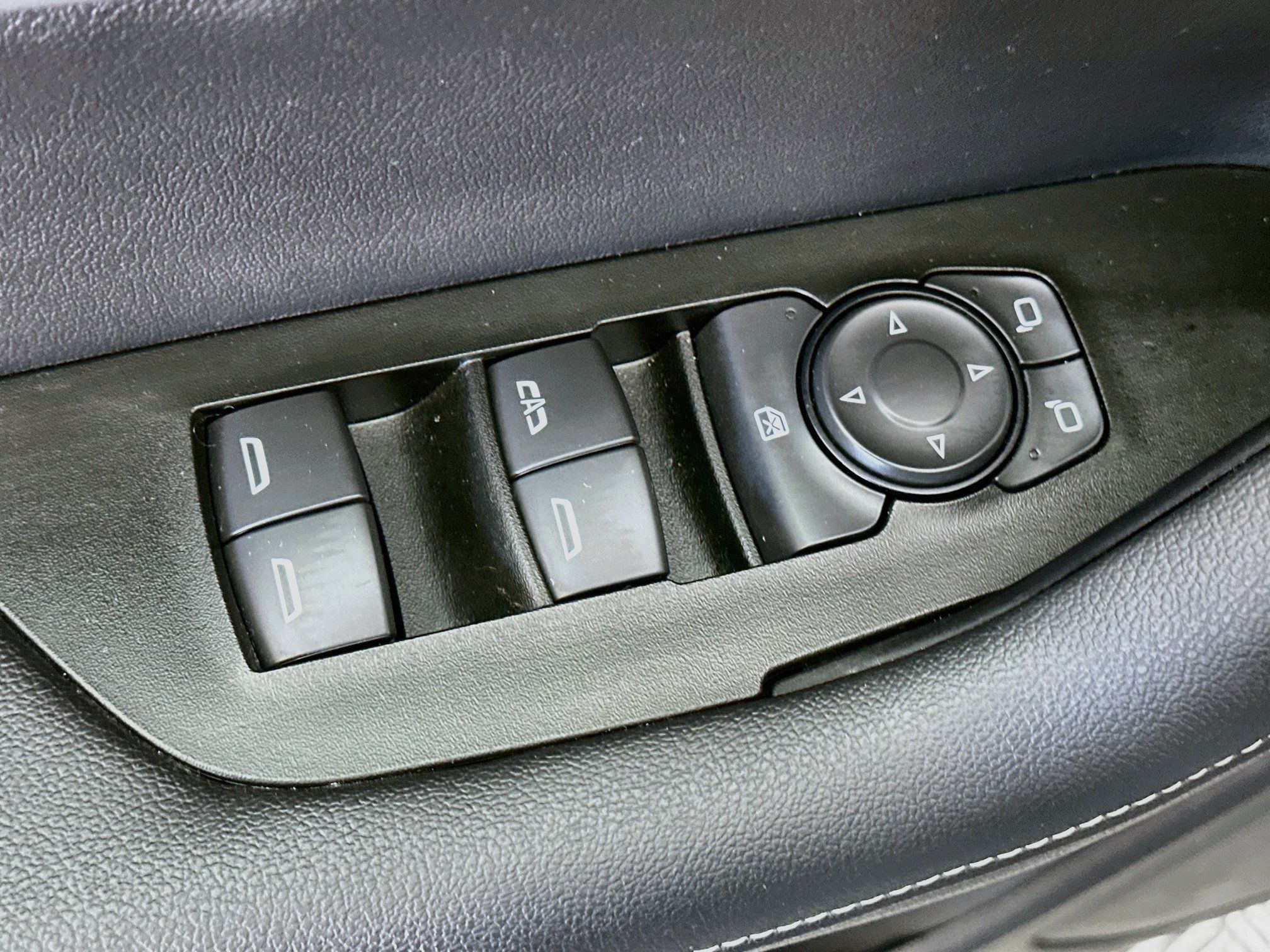 Used 2026 Chevrolet Blazer LT FWD image 15