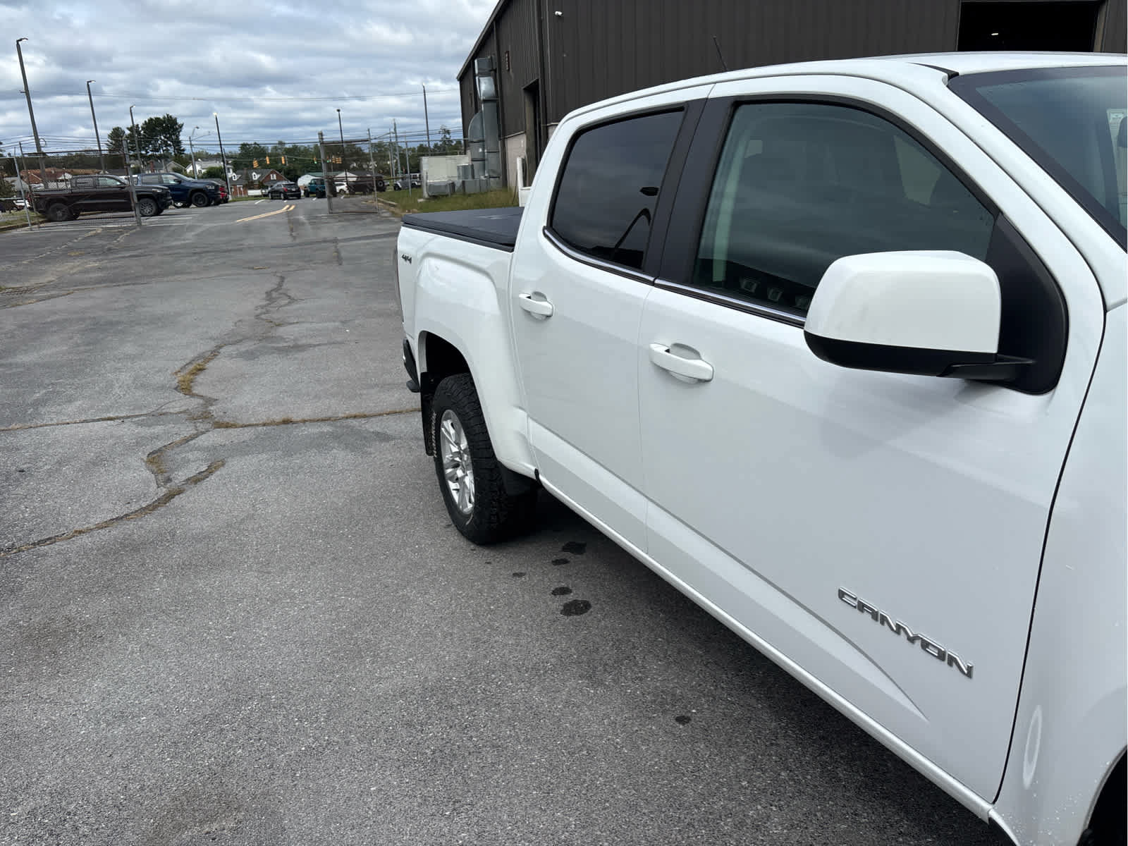 Used 2019 GMC Canyon SLE AWD/4WD image 11