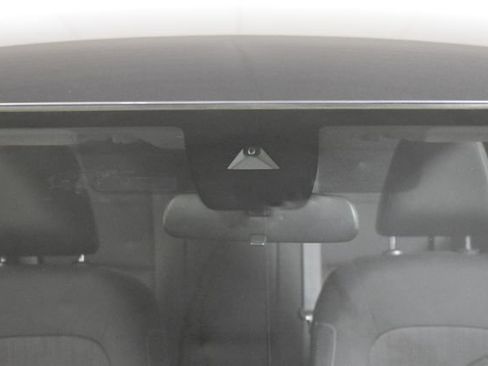 Used 2025 Nissan Altima 2.5 SV FWD image 36