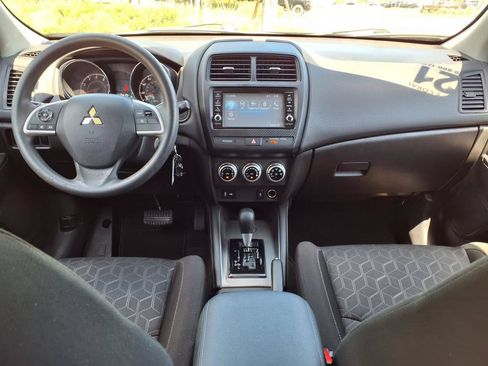 Used 2021 Mitsubishi Outlander Sport ES FWD image 15