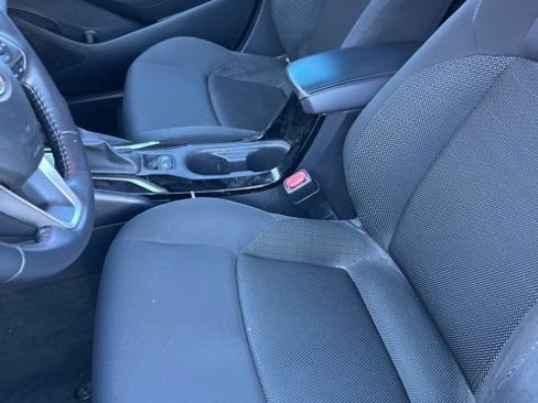Used 2020 Toyota Corolla SE image 12
