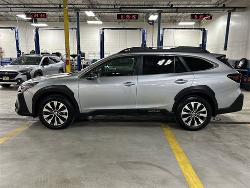 Certified 2023 Subaru Outback Limited image 5
