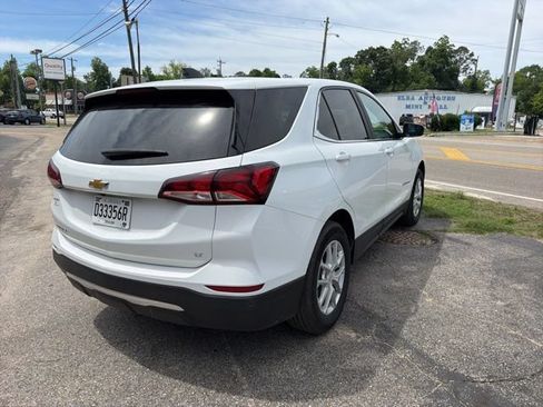 Used 2024 Chevrolet Equinox LT FWD image 3