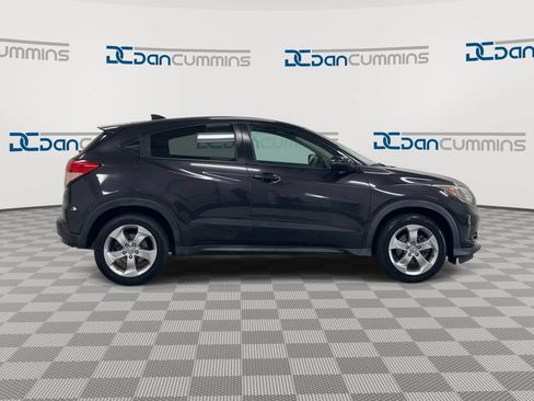 Used 2016 Honda HR-V EX image 9