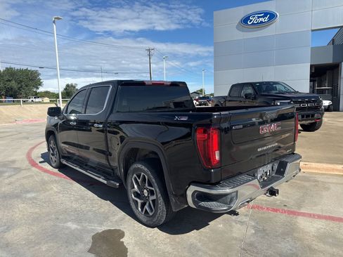 Used 2023 GMC Sierra 1500 SLT AWD/4WD image 7