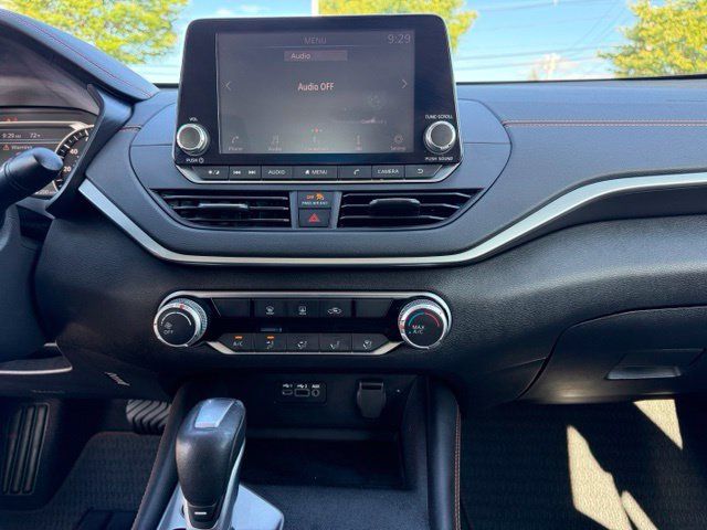 Used 2022 Nissan Altima 2.5 SR FWD image 23