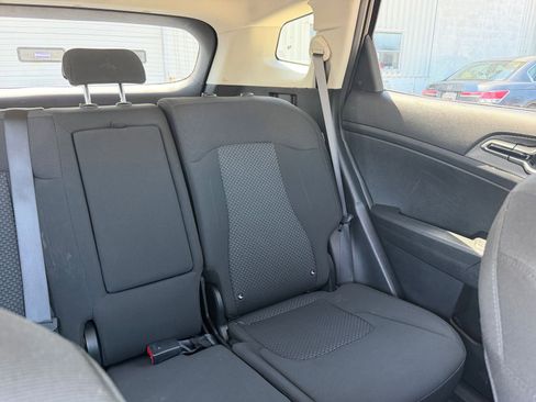 Used 2025 Kia Sportage LX FWD image 34