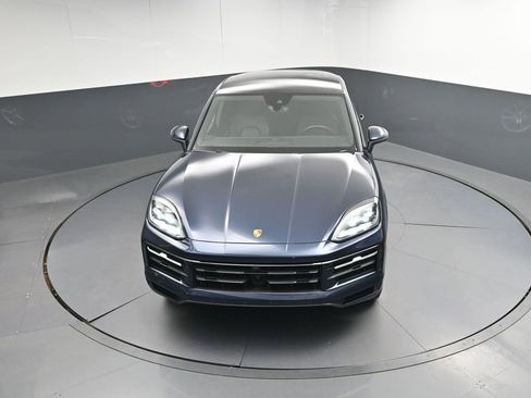 Certified 2024 Porsche Cayenne Coupe AWD/4WD image 41