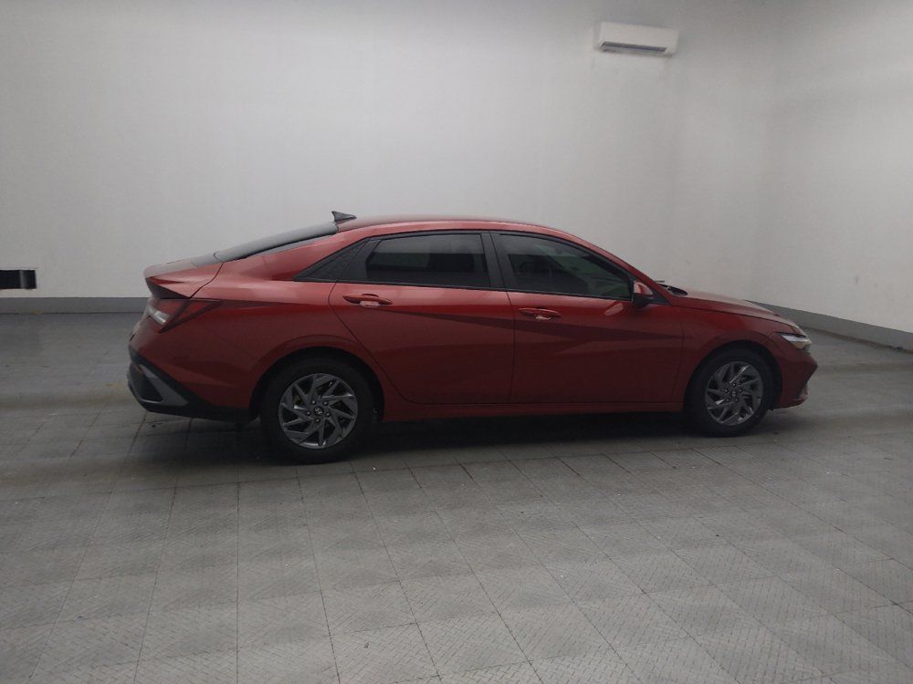 Used 2024 Hyundai Elantra SEL FWD image 10