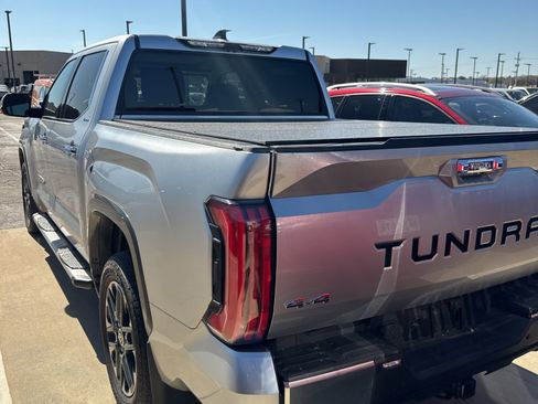 Used 2023 Toyota Tundra Limited image 6