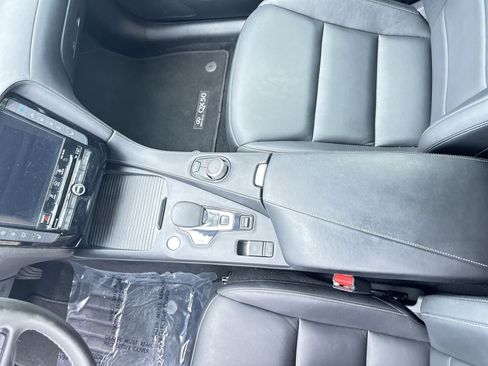 Used 2021 INFINITI QX50 Luxe FWD image 19