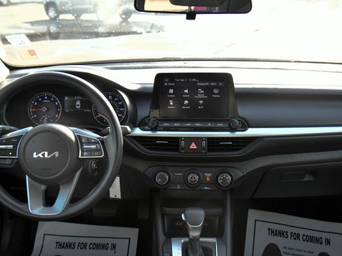 Used 2023 Kia Forte LXS w/ LXS Technology Package image 31