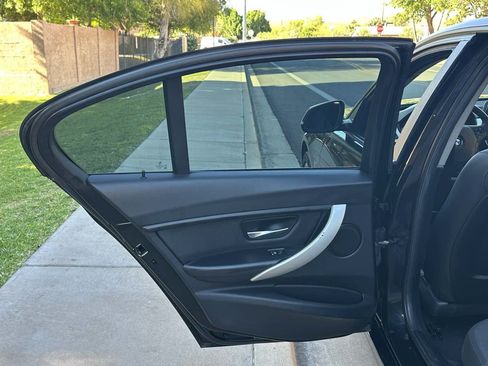 Used 2017 BMW 320i Sedan RWD image 41