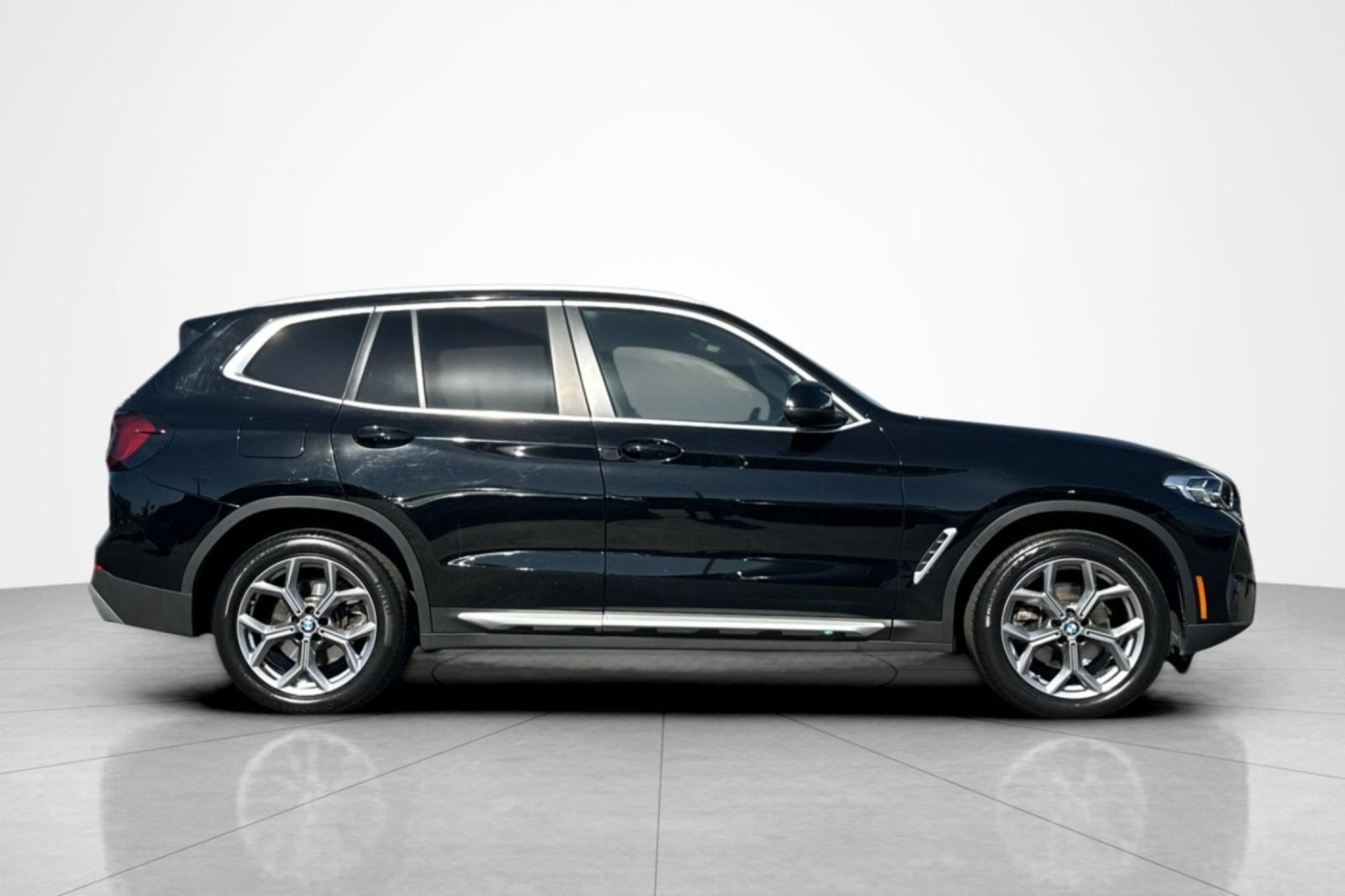 Used 2023 BMW X3 sDrive30i RWD image 6