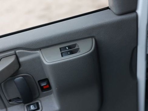 Used 2021 Chevrolet Express 2500 w/ Driver Convenience Package image 44