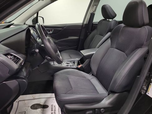 Used 2023 Subaru Forester Premium image 13