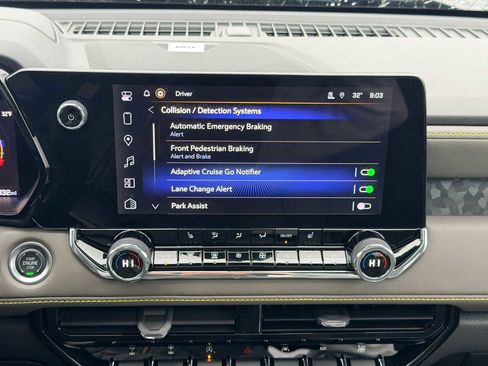 Used 2024 Chevrolet Colorado ZR2 w/ Technology Package image 27