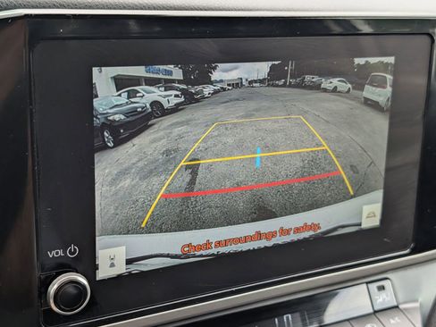 Used 2025 Toyota Camry LE FWD image 20