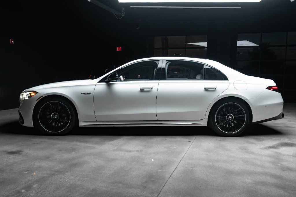 Used 2025 Mercedes-Benz S 63 AMG S image 18