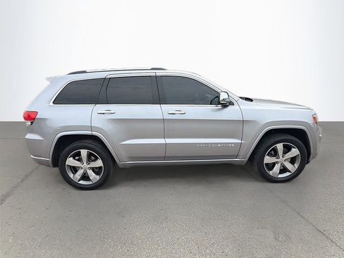 Used 2014 Jeep Grand Cherokee Overland w/ Advanced Technology Group AWD/4WD image 3