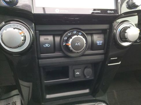 Used 2020 Toyota 4Runner Venture w/ Moonroof Package image 26