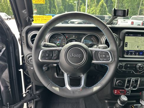 Used 2023 Jeep Wrangler Unlimited Rubicon 4xe w/ Steel Bumper Group AWD/4WD image 27