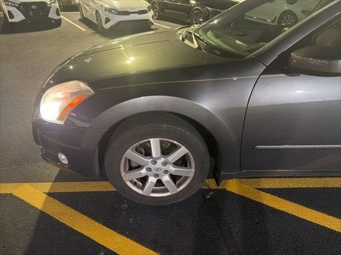 Used 2005 Nissan Maxima 3.5 SL w/ (S03) Driver Preferred Pkg image 8