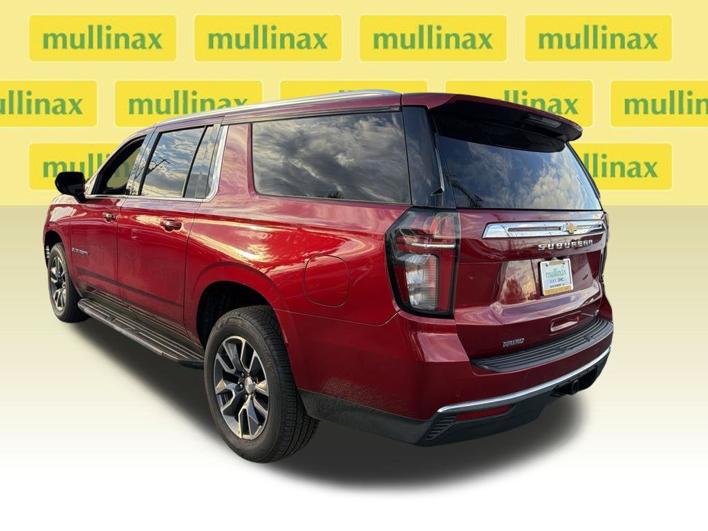 Used 2021 Chevrolet Suburban LT w/ Rear Media and Nav Package RWD image 5