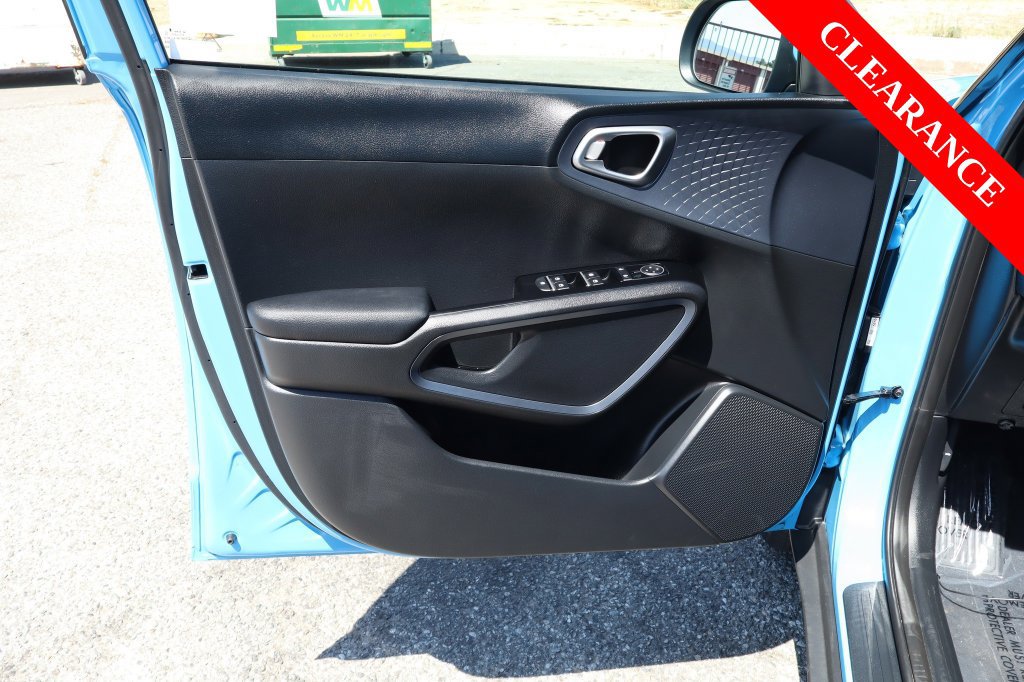 Used 2024 Kia Soul EX FWD image 17
