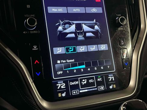 Used 2022 Subaru Outback Limited image 15