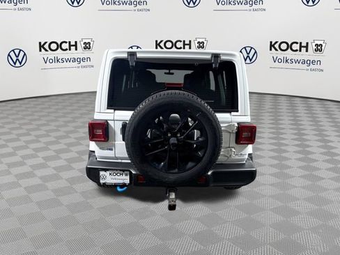 Used 2022 Jeep Wrangler Unlimited Sahara w/ Cold Weather Group image 7