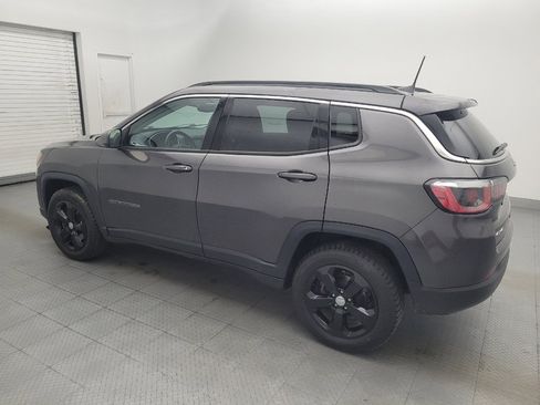 Used 2020 Jeep Compass Latitude AWD/4WD image 3