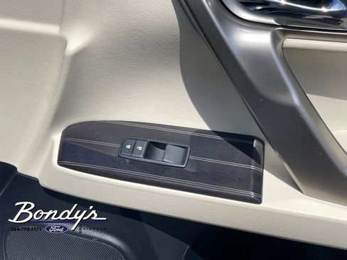 Used 2021 Lexus GX 460 Premium w/ Premium Package AWD/4WD image 20