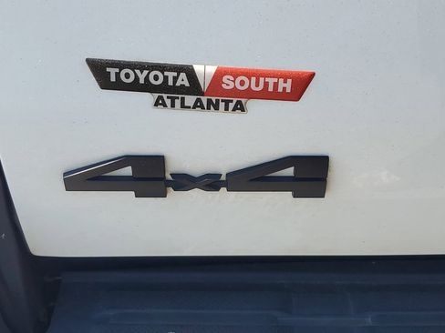 Used 2024 Toyota Tacoma TRD Sport w/ TRD Sport Upgrade Package AWD/4WD image 7