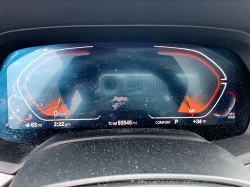 Used 2022 BMW X5 xDrive40i w/ Premium Package image 25