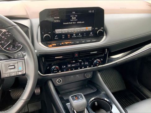 Used 2023 Nissan Rogue SL w/ SL Premium Package FWD image 7