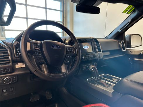 Used 2019 Ford F150 Lariat image 10