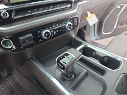 New 2026 GMC Sierra 1500 SLT w/ SLT Premium Package image 24